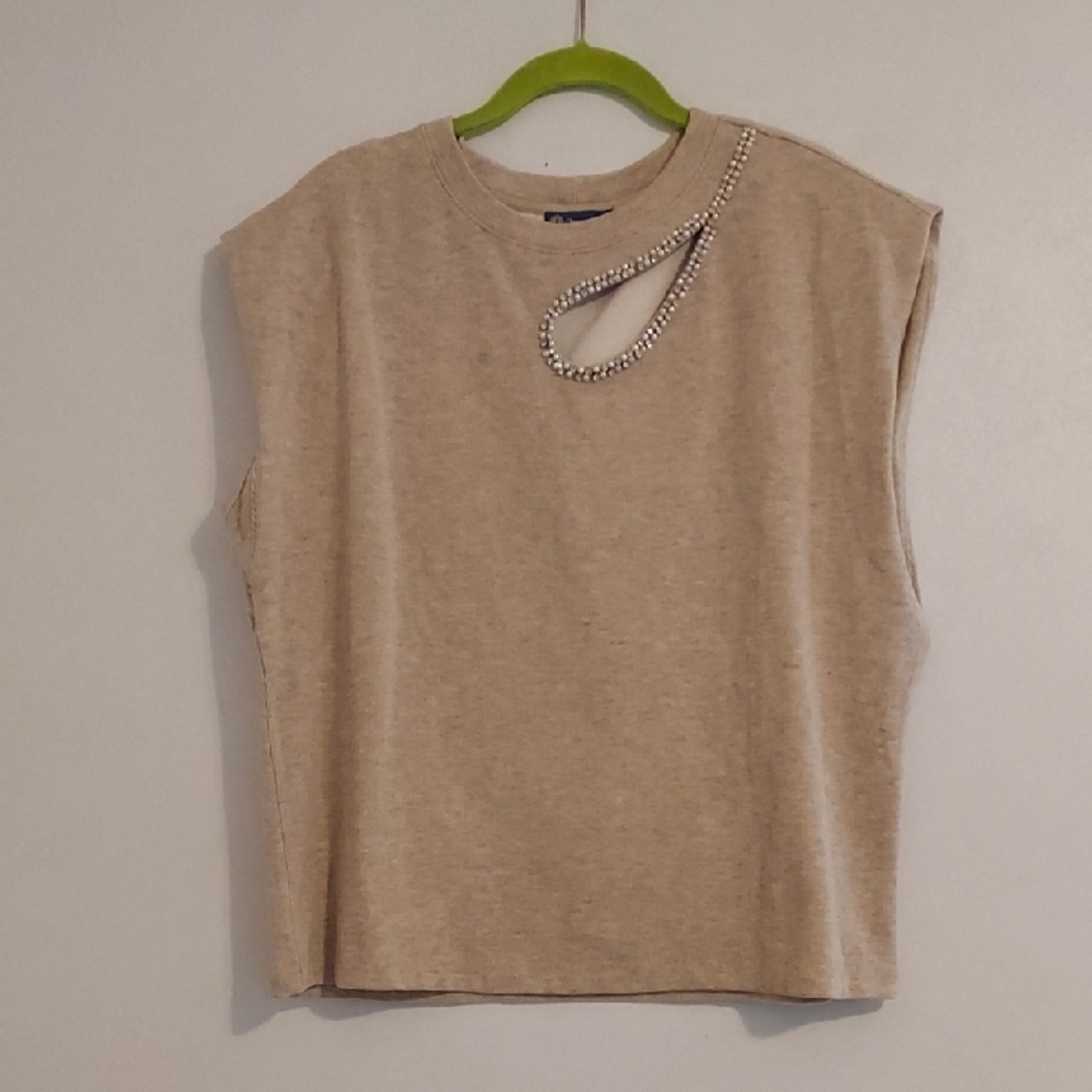 Democracy Beige Ribbed Top - Picture 2 of 7